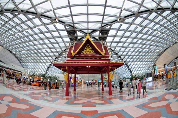 Pavillon thaï dans un hall d'aéroport